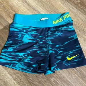 Women’s nike pro athletic short 3 inch